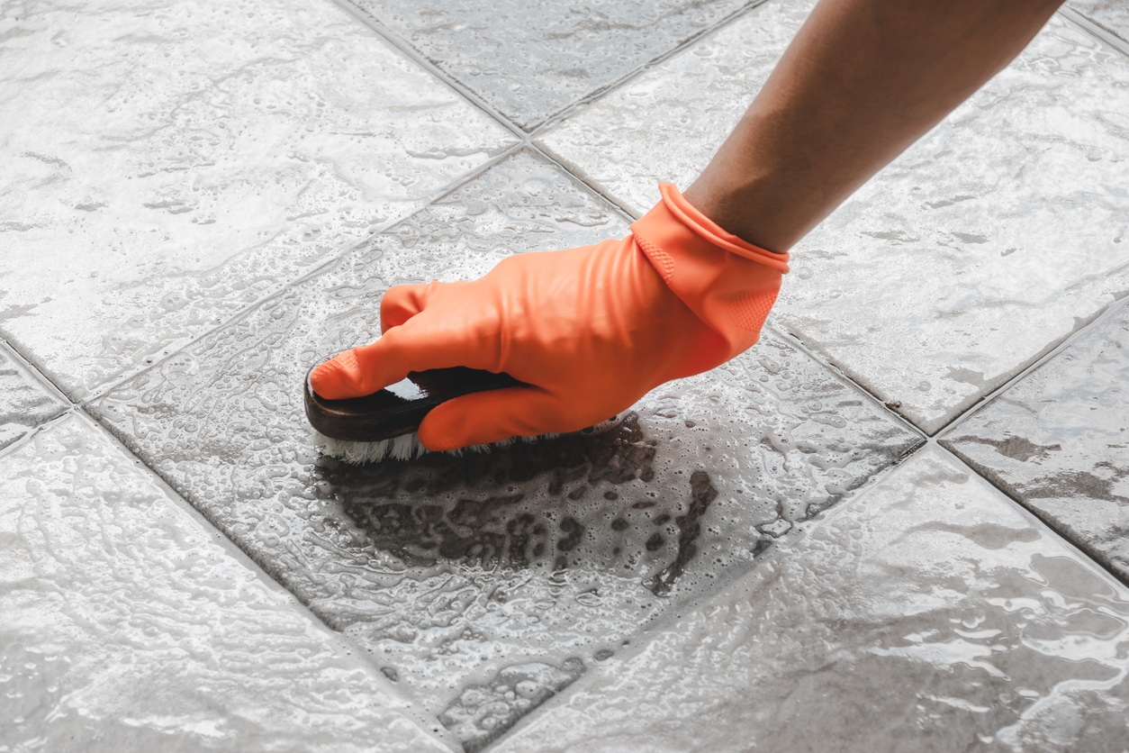 Come pulire le fughe del pavimento - Lucidatura Marmi Roma